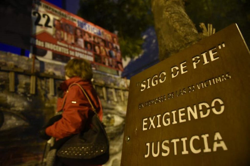 Familiares de víctimas de la tragedia de calle Salta repudiaron el fallo (Franco Trovato Fuoco)