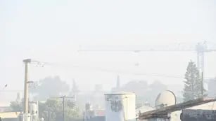 El humo por los incendios en el Delta del Paraná ya llegó a Santiago del Estero.