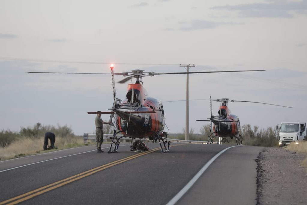 Los helicópteros del Ministerio de Seguridad también trabajaron para sofocar el fuego en Valle Grande.