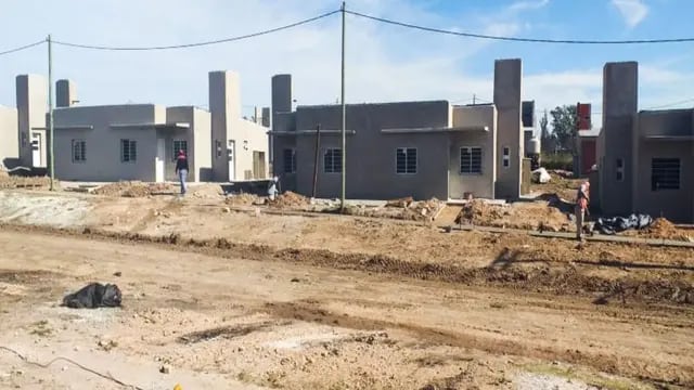 La provincia construirá viviendas para Gualeguaychú y Urdinarrain