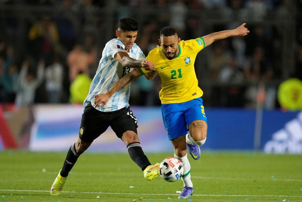 "El Cuti" Romero tiene apenas nueve partidos y ya es fundamental en la selección que sacó pasaje al Mundial de Qatar. (AP)
