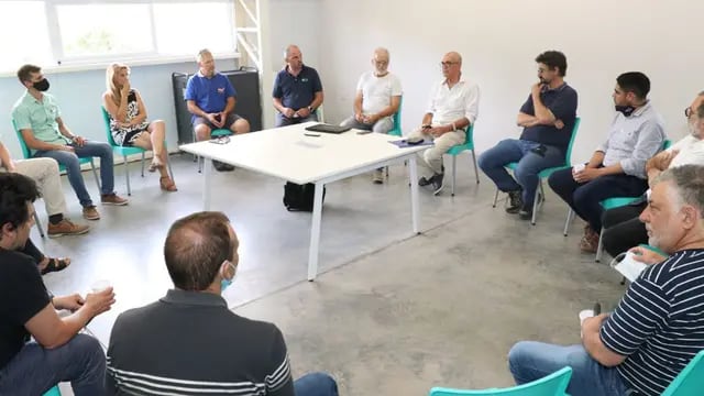 Reunión entre empresarios industriales rafaelinos y el viceministro de Educación, Víctor Debloc