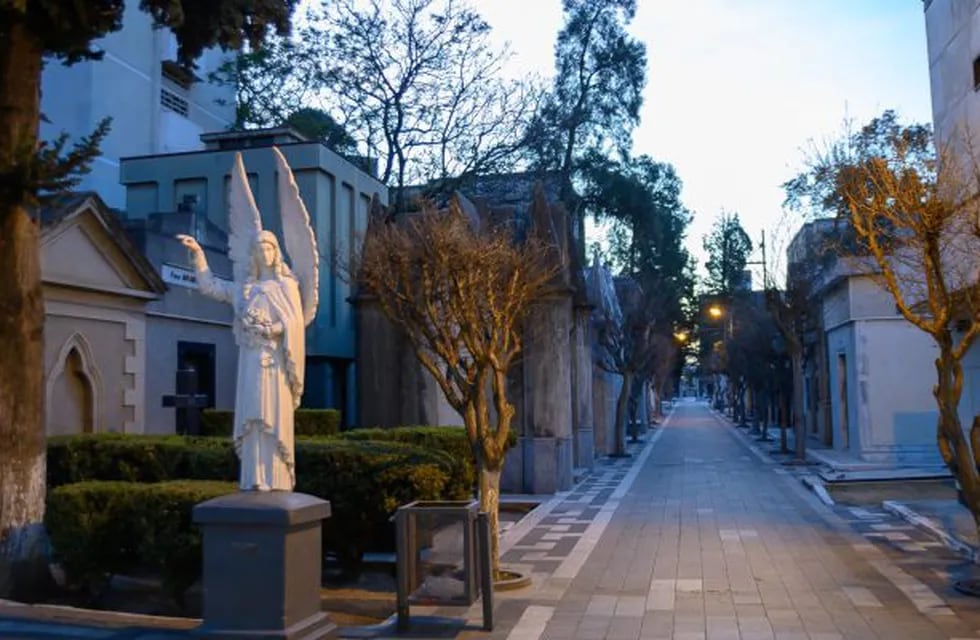 Desde hace casi tres años, el cementerio San Jerónimo abre sus puertas para visitas guiadas.