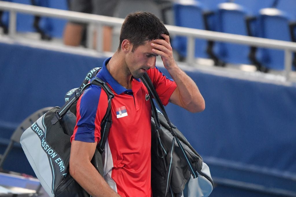 Novak Djokovic estuvo ocho horas detenido en el aeropuerto.
