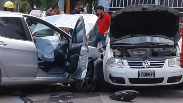Accidente de tránsito en una esquina de Carlos Paz