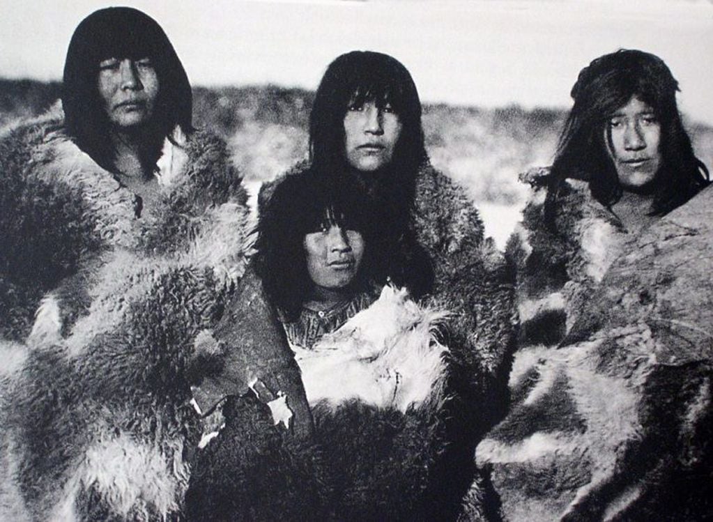 Los investigadores afirman que los yaganes, de Tierra del Fuego,  habrían estado en Malvinas antes que los europeos.
