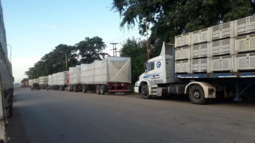 En Las Talitas, también pararon los camiones (Vía Tucumán)