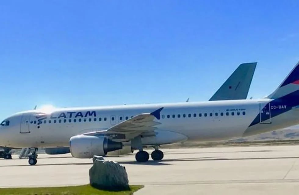 El Gobierno kelper hizo el anuncio para el vuelo entre Córdoba y las Islas Malvinas.