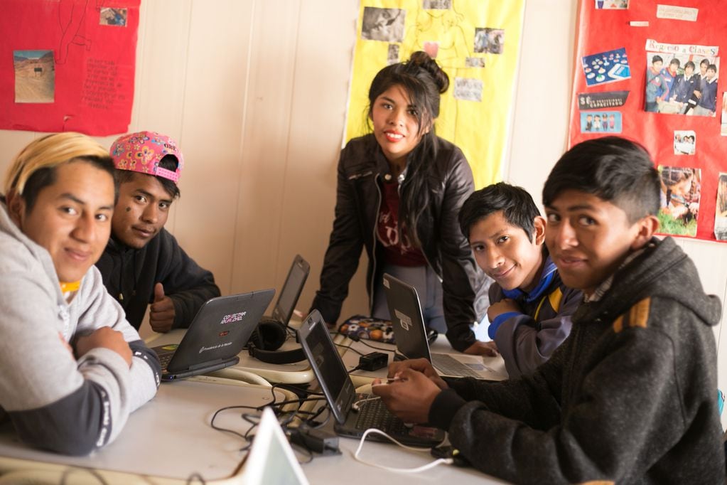 Estudiantes de una Secundaria Rural mediada por Tecnologías (SRTIC), implementada por UNICEF en Pucará, Salta. 