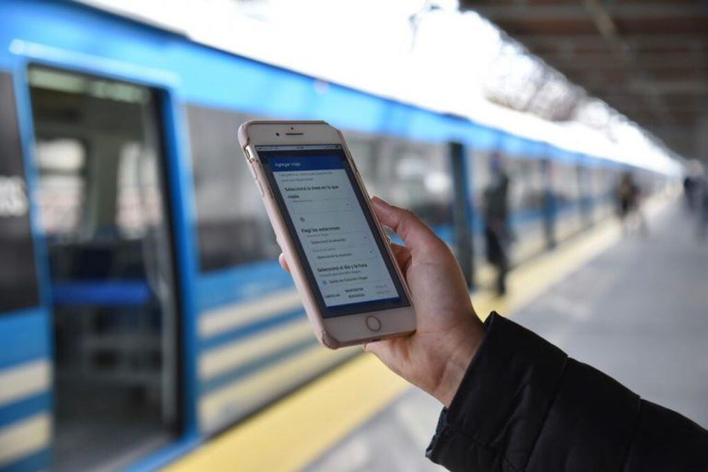 Para reforzar el distanciamiento social, desde el 3 de agosto será obligatorio reservar un lugar para viajar en el tren Roca (Municipalidad de La Plata)