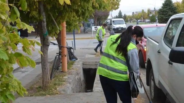 Malargüe. Quienes reciban planes sociales deberán colaborar con las tareas de limpieza. (Los Andes)