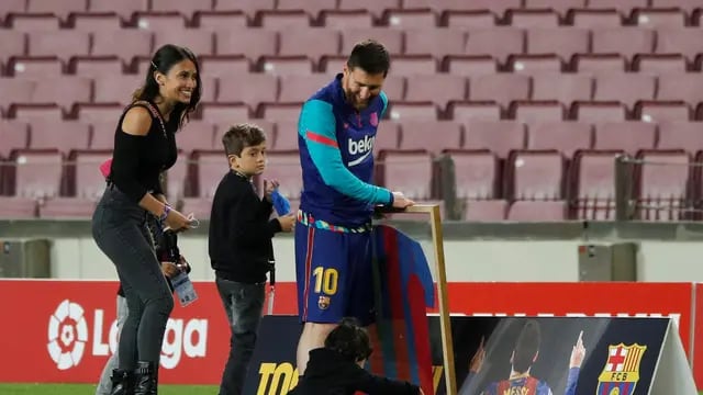 Lionel Messi y Antonela Roccuzzo en el Camp Nou