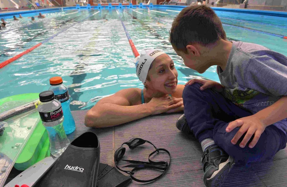 Tokio 2020 fueron los quintos Juegos Olímpicos para la nadadora cordobesa Cecilia Biagioli; una cita especial porque su hijo Joaquín siguió su participación desde Argentina. (La Voz / Archivo)