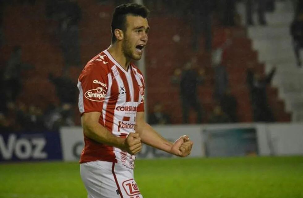 Los goles de Gustavo Gotti fuero determinantes para su fichaje. 14 en la B Nacional.