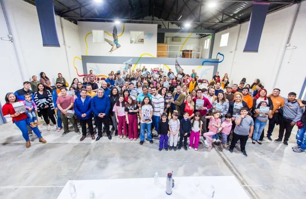 Más familias de Ushuaia recibieron decretos de adjudicación de tierras