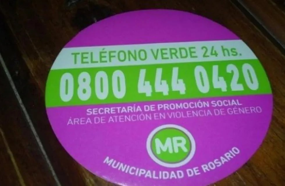 El teléfono verde habilitó un celular para facilitar la asistencia a las víctimas. (Municipalidad de Rosario)