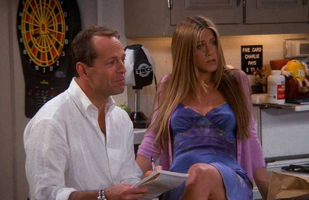 Bruce Willis y Jennifer Aniston nunca se besaron en Friends.