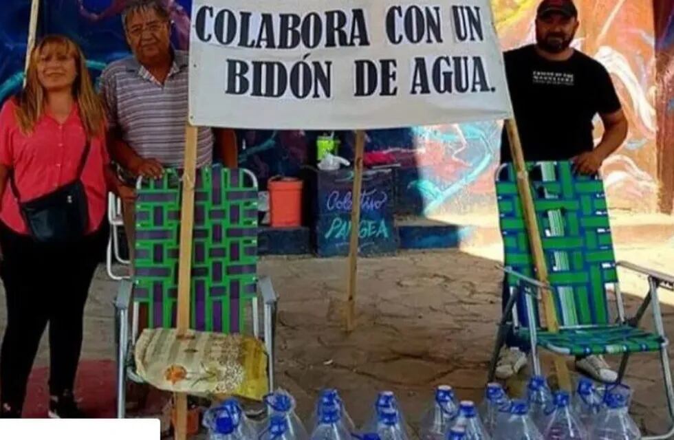 Los sanjuaninos ya se organizaron para llevar bidones de agua a Huaco