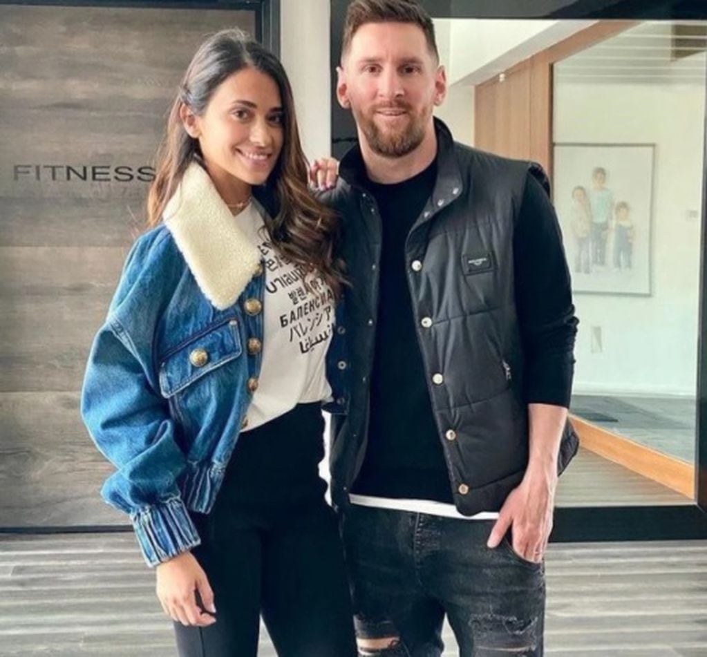 La foto que posteó Lionel Messi por el cumple de su mujer (@leomessi)