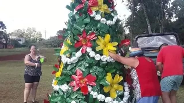 Montecarlo: por Navidad vecinos decoran los barrios del municipio