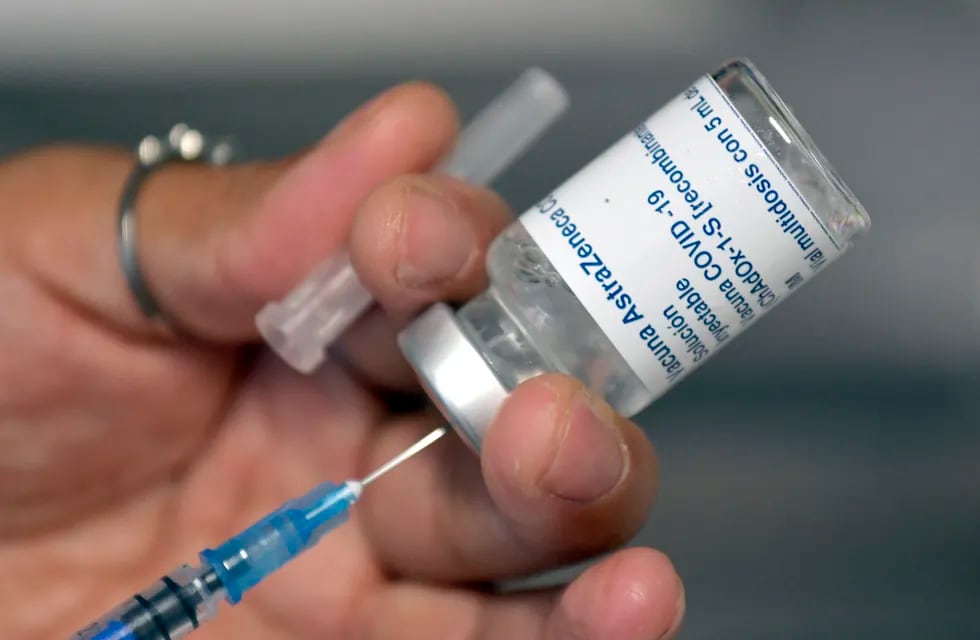 AstraZeneca retiró sus vacunas del mercado europeo