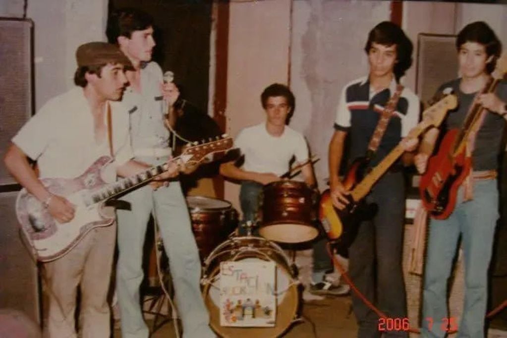 Estación Rock fue la banda organizadora del Festi Rock solidario en 1983.