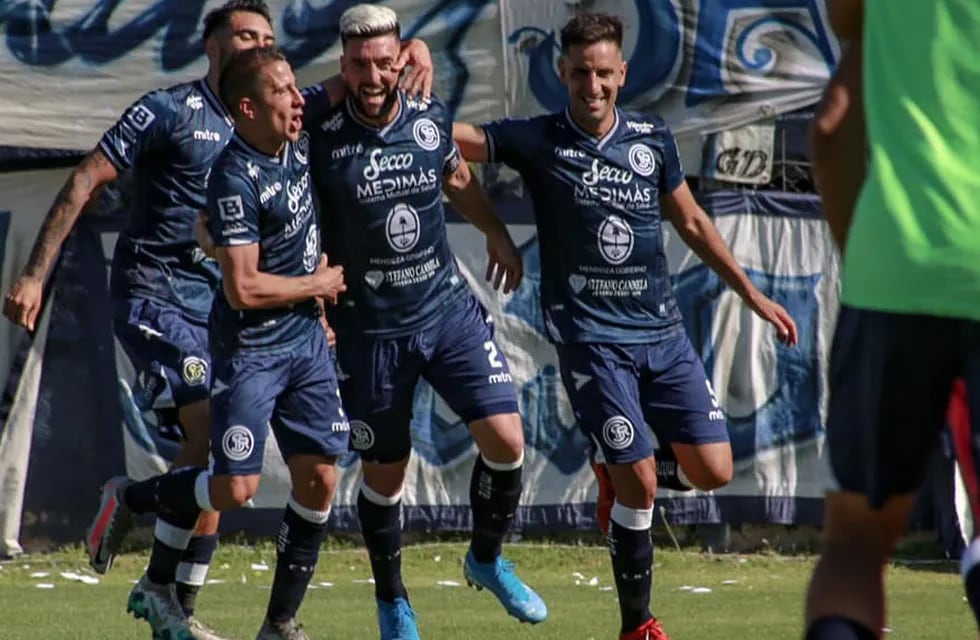 Independiente Rivadavia sigue en zona de clasificación al Reducido y sueña con el ascenso en la Primera Nacional.