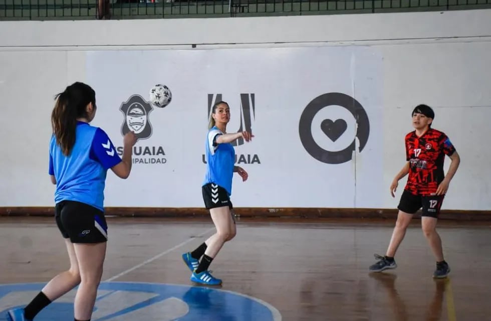 El DT de la Selección Argentina de handball dictará una clínica en Ushuaia