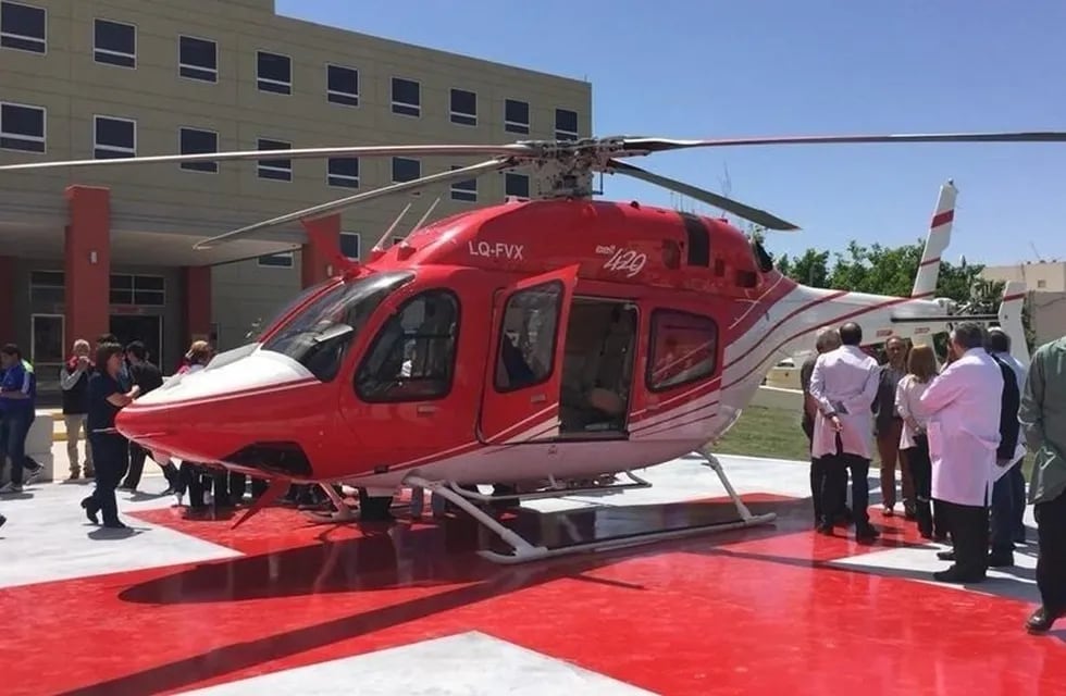 El helicóptero sanitario trasladó al menor desde Rodeo hasta Capital. Imagen de archivo.