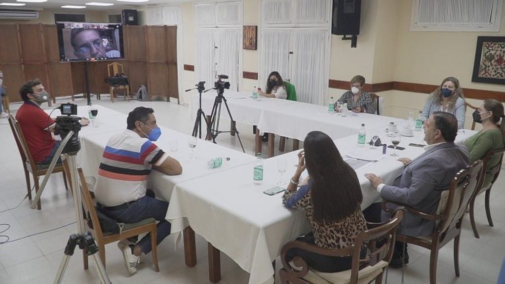 Video conferencia con intendentes - Ricardo Quintela