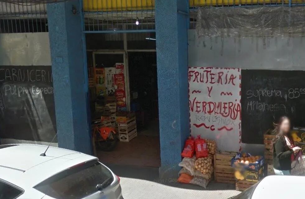 Delincuentes irrumpieron en un supermercado chino y se llevaron 400 mil pesos