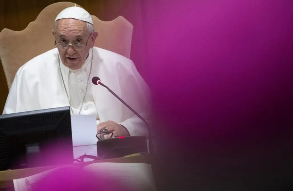 CIUDAD DEL VATICANO (VATICANO), 20/05/2019.- El papa Francisco ofrece un discurso durante una reunión de la Conferencia Episcopal  EFE/ Claudio Peri