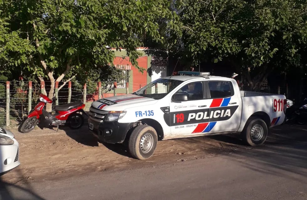Cayeron detenidas doce personas por participar de una fiesta clandestina en San Martín/ Justicia de San Juan