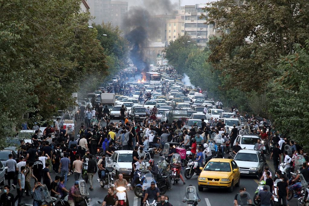 Las protestas contra el régimen en Irán. Foto: AP.