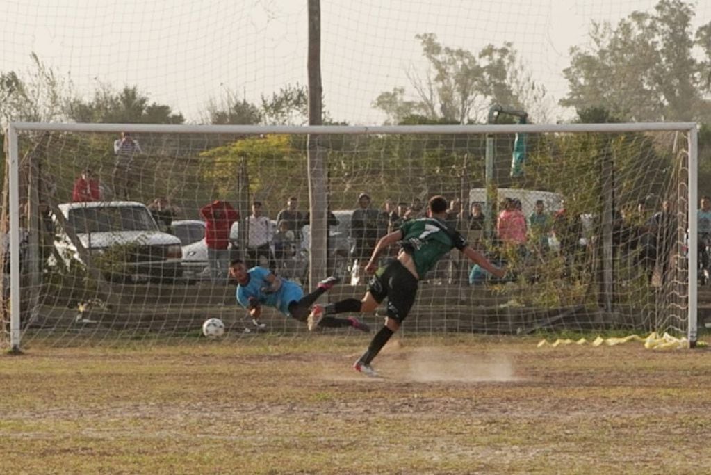 Fútbol Cultural Arroyito vs CAPU La Tordilla semifinal