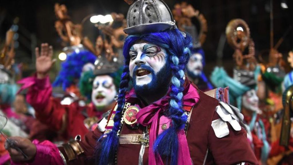 La importancia del maquillaje y los trajes en el Carnaval en Montevideo
