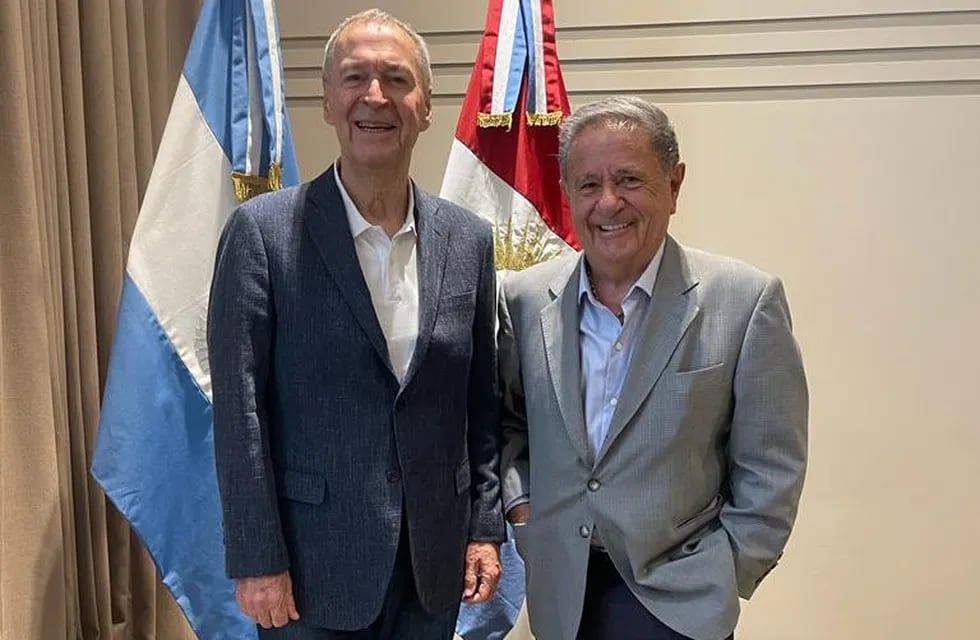 El gobernador Schiaretti se reunión en Buenos Aires con el expresidente Eduardo Duhalde.