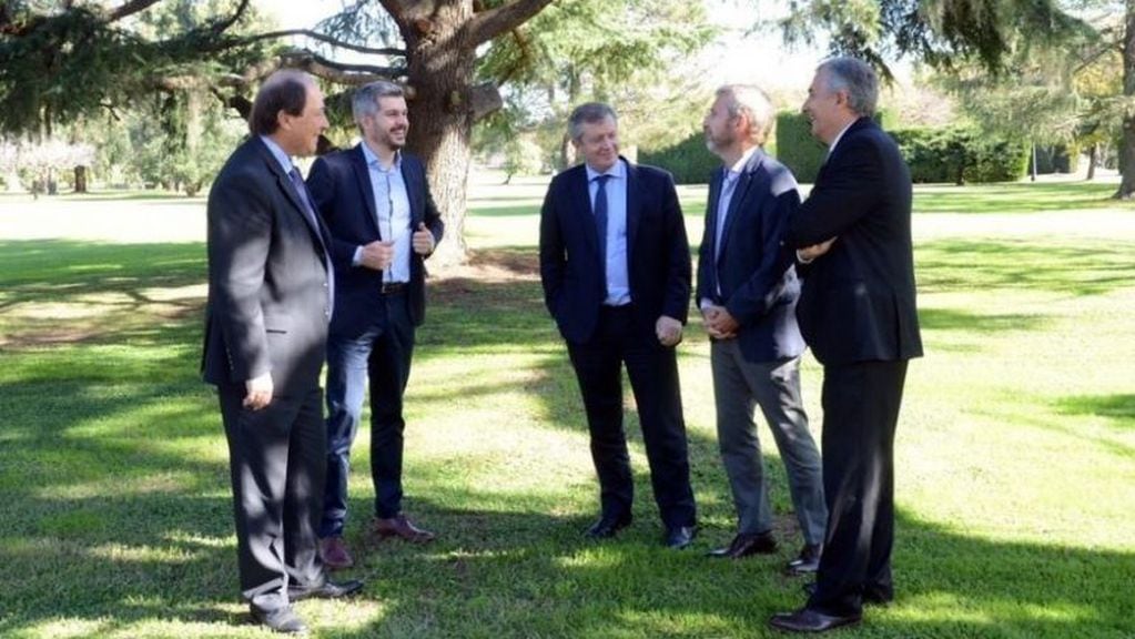 Peña, Frigerio, Monzó, Sanz y Morales se juntaron en Olivos. Foto: Presidencia de la Nación.