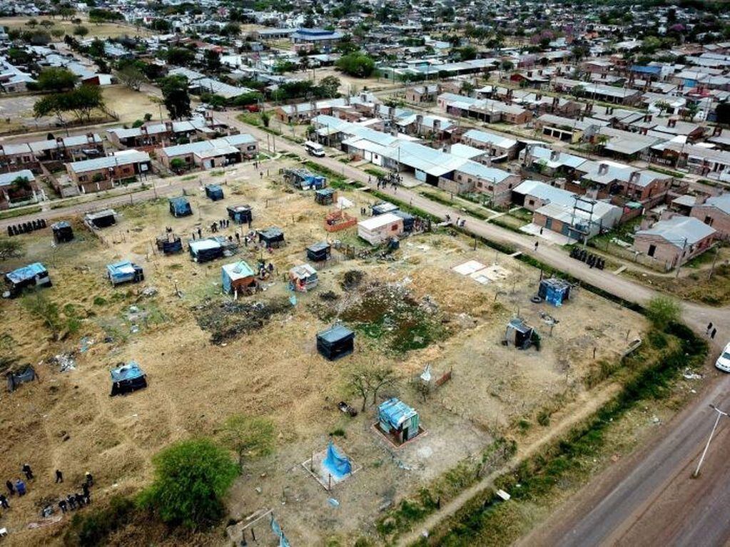 Toma de terrenos en Barranqueras: 30 familias fueron desalojadas