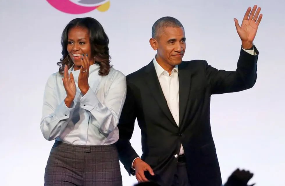 Barack y Michelle Obama, juntos en la Fundación Obama. (Créditos: AP)