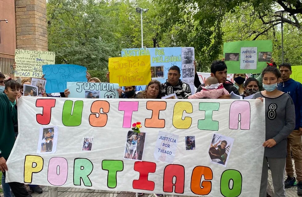 Justicia por Tiago y Juicio por Jurado para el Champol, piden los familiares y amigos del niño.