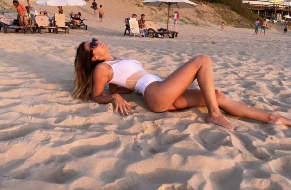 Las sensuales fotos de Floppy Tesouro desde las playas de Punta del Este (Foto: Instagram/ @)