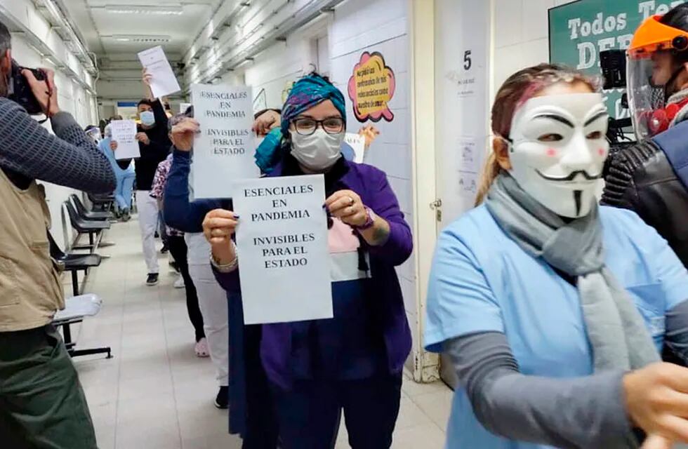 La protesta por los pasillos del Hospital Molas (Plan B Noticias)