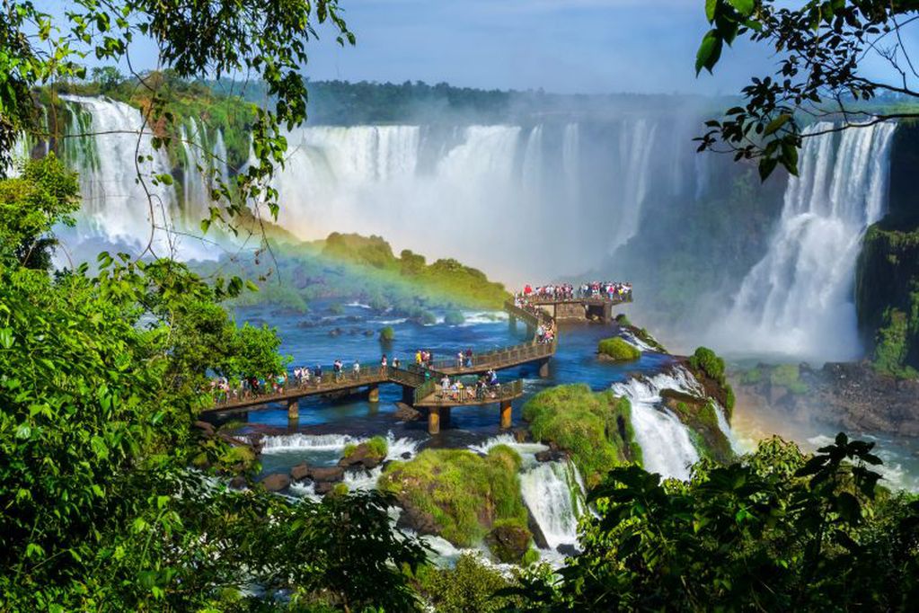 Desde las Cataratas del Iguazú al último arroyo, Misiones aplica su ley de cobro por el uso del agua en industrias, servicios y otras empresas. (CIMECO)