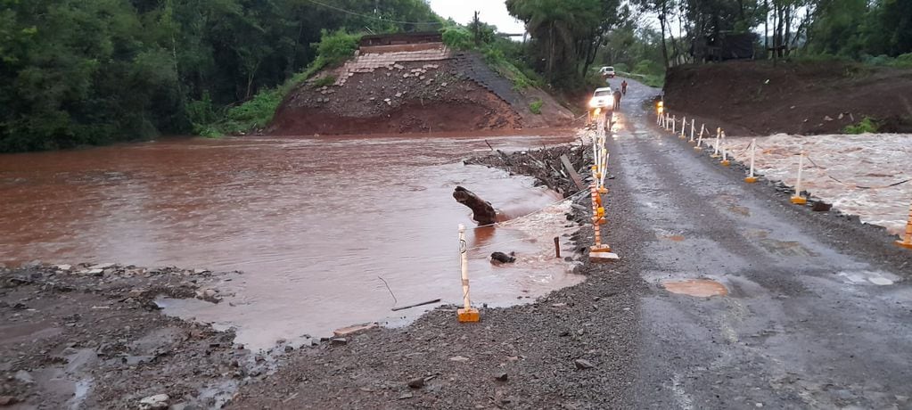 Por las intensas lluvias se registraron inundaciones en diferentes localidades misioneras.