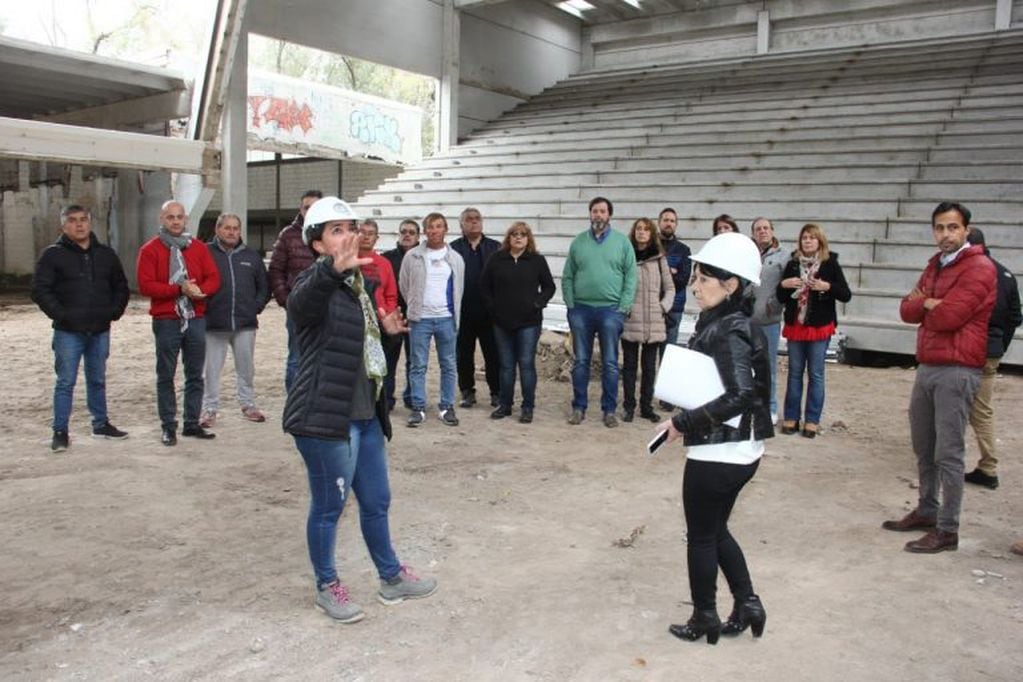 Autoridades recorrieron el nuevo "Arena Villa Carlos Paz"