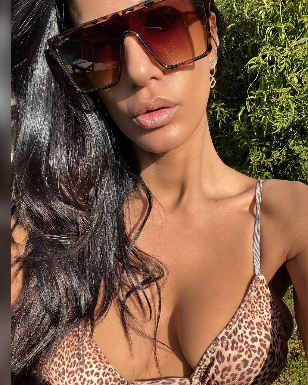 Silvina Escudero posó con una arriesgada bikini “animal print”