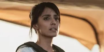 “Alerta Roja”: quién es Ritu Arya, la actriz que interpreta a la inspectora Urvanshi en la película de Netflix