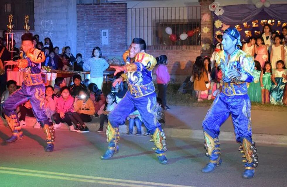 Festejos por el aniversario del barrio Aeroparque