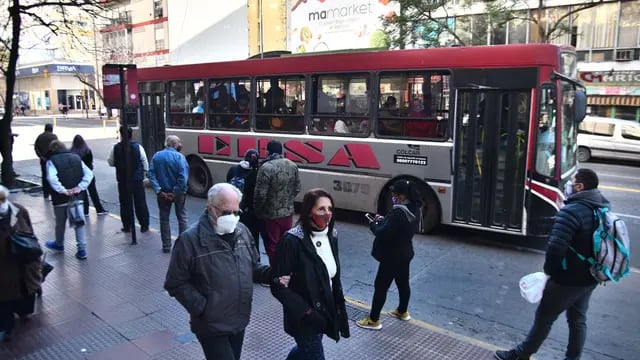 Ciudad de Córdoba: el transporte volvió con demoras
